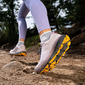 TRAIL MAX CUSHION QUARTER - Light Gray